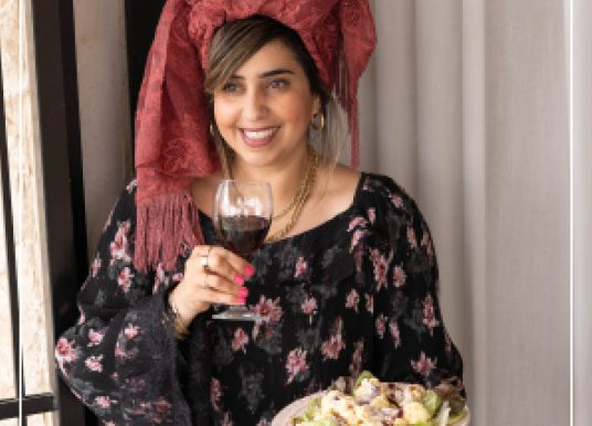 פותחות שולחן – אלינור רחמים & יסכה עטון